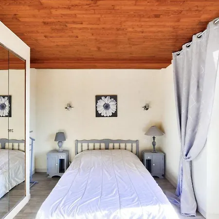 Charmante Maison En Pierre Avec Piscine Pour 6 * Salignac Eyvigues